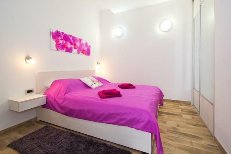 Apartment Radiant Orchid ポレッチ エクステリア 写真